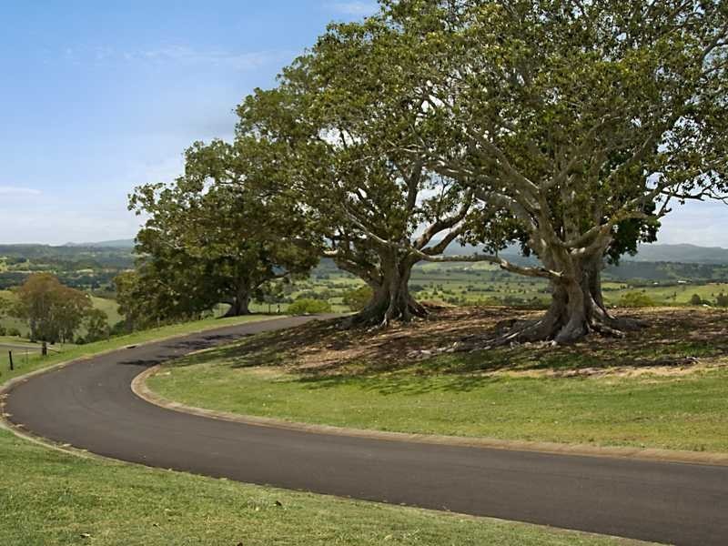 Lincoln Avenue Baldock Drive, Mcleans Ridges NSW 2480