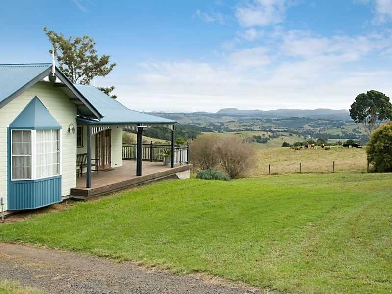 11 Roseview Road, Mcleans Ridges NSW 2480