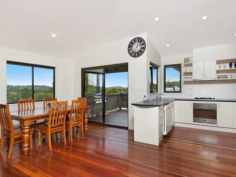 5 Barby Crescent, Bangalow NSW 2479