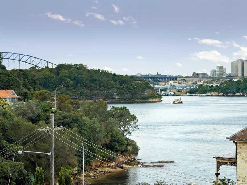 8 Mitchell Street, Greenwich NSW 2065