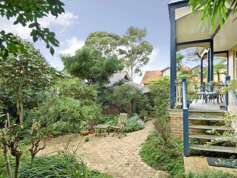 8 Mitchell Street, Greenwich NSW 2065