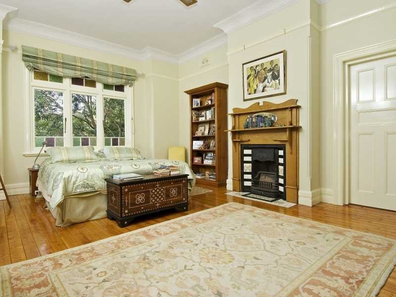 8 Mitchell Street, Greenwich NSW 2065