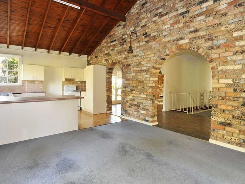 1 Alvona Avenue, St Ives NSW 2075