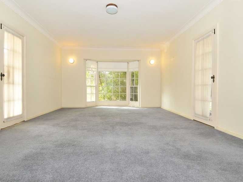 1 Alvona Avenue, St Ives NSW 2075