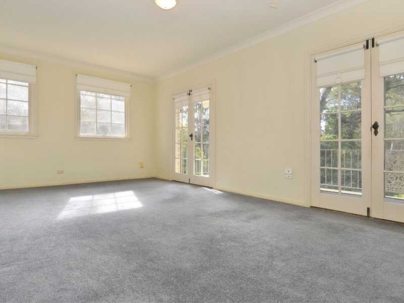 1 Alvona Avenue, St Ives NSW 2075