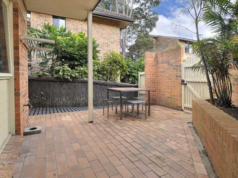32 Carr Street Aka 11/1-3 Crows Nest Road, Waverton NSW 2060