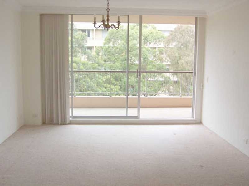 702/4 Francis Road, Artarmon NSW 2064