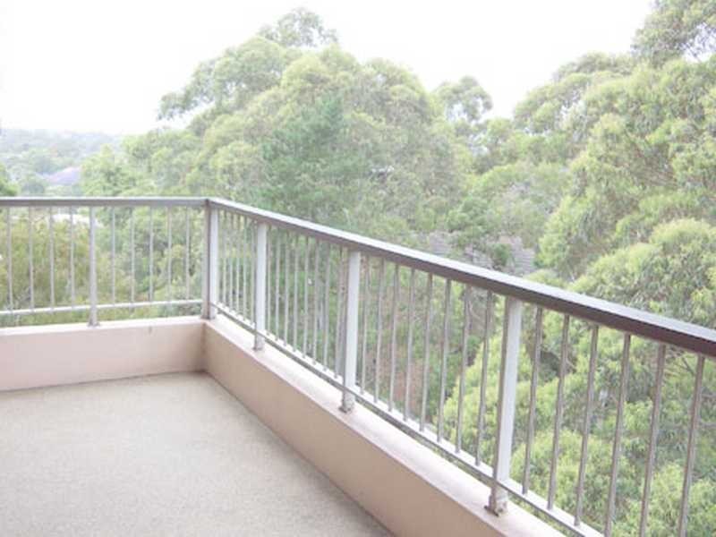 702/4 Francis Road, Artarmon NSW 2064