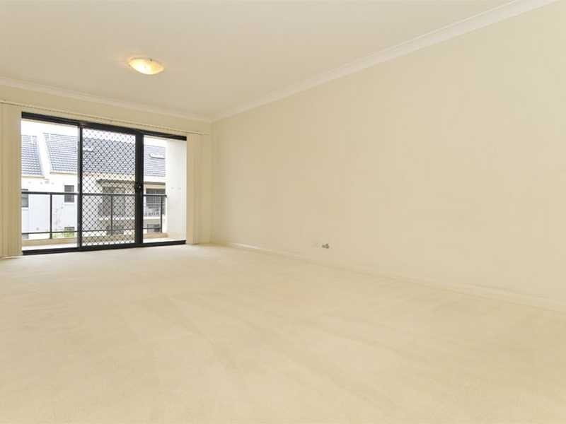 11/4 Taylors Drive, Lane Cove NSW 2066