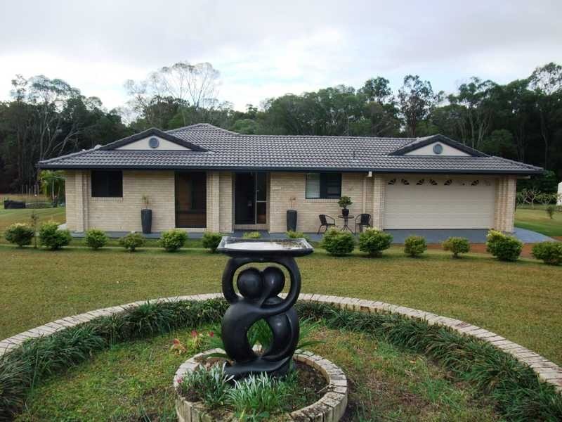 10 Broadlands Drive, Woombah NSW 2469