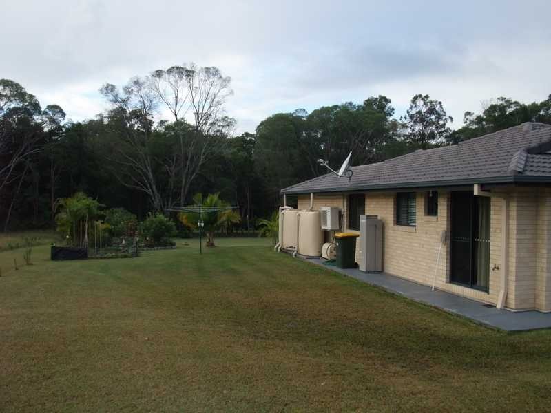 10 Broadlands Drive, Woombah NSW 2469