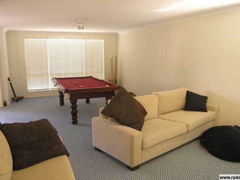 12 Leeds Street, Stanhope Gardens NSW 2768