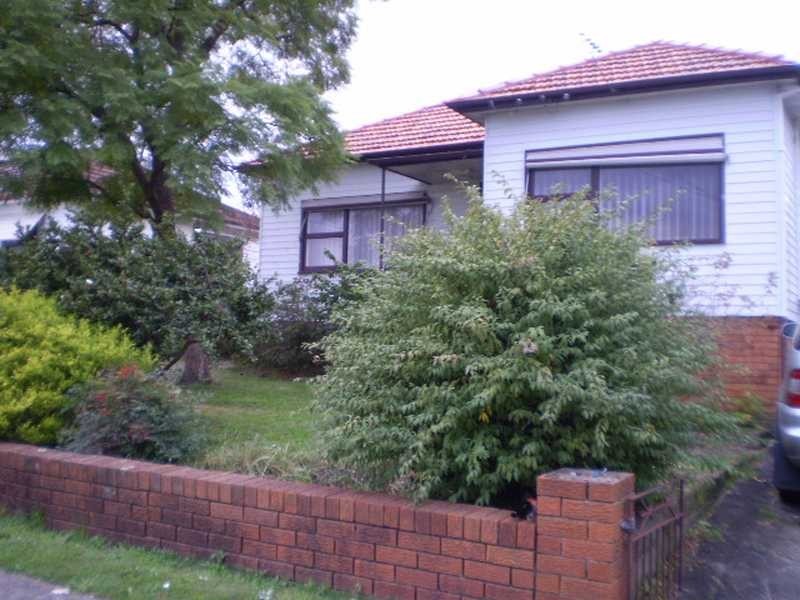 4 SWINSON RD, Blacktown NSW 2148