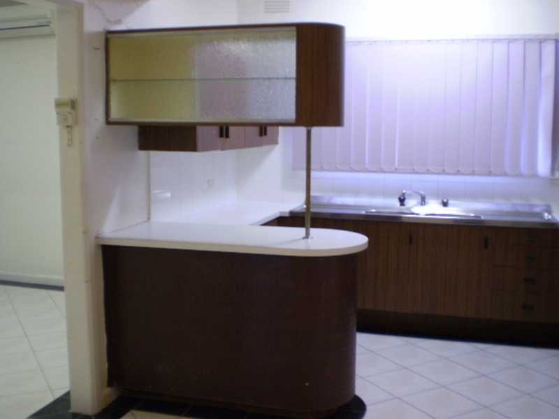 4 SWINSON RD, Blacktown NSW 2148