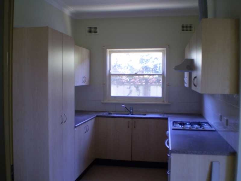 4 Maxwell Street, Blacktown NSW 2148