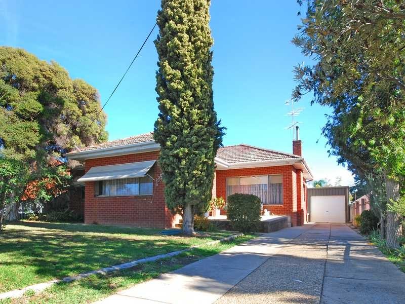 220 Bourke Street, Tolland NSW 2650