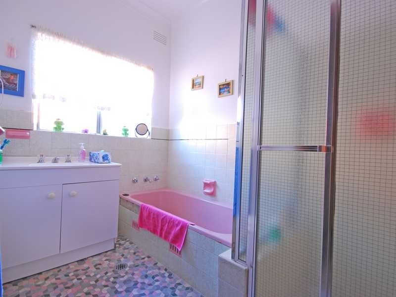 220 Bourke Street, Tolland NSW 2650