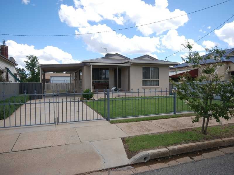 24 Broad Street, Wagga Wagga NSW 2650