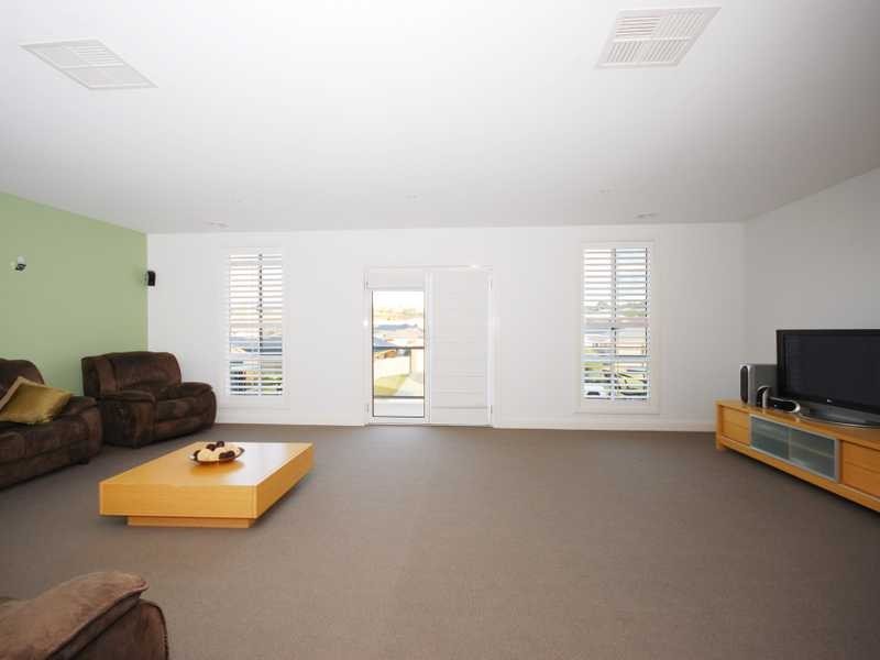 15 Bedervale Street, Bourkelands NSW 2650