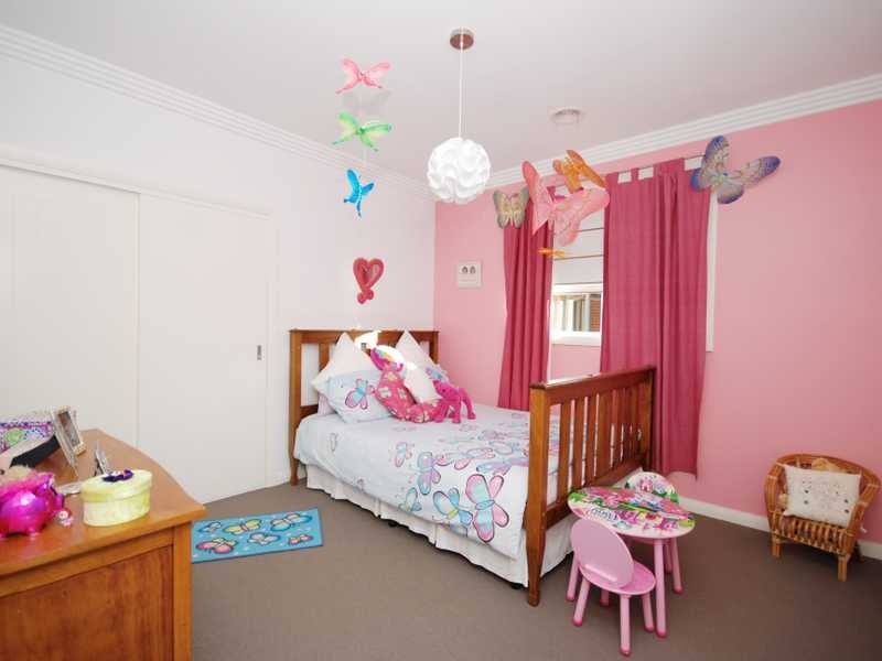 15 Bedervale Street, Bourkelands NSW 2650