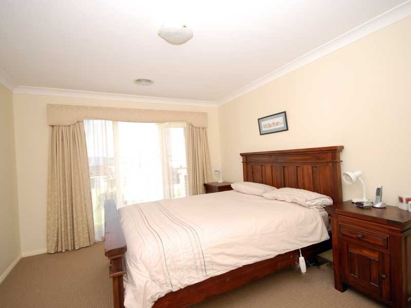5 Garru Place, Glenfield Park NSW 2650