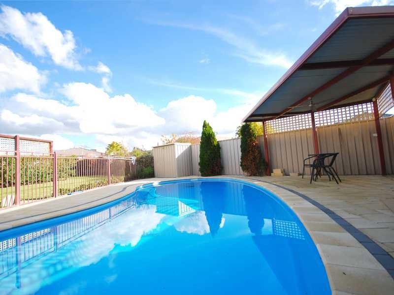 5 Garru Place, Glenfield Park NSW 2650
