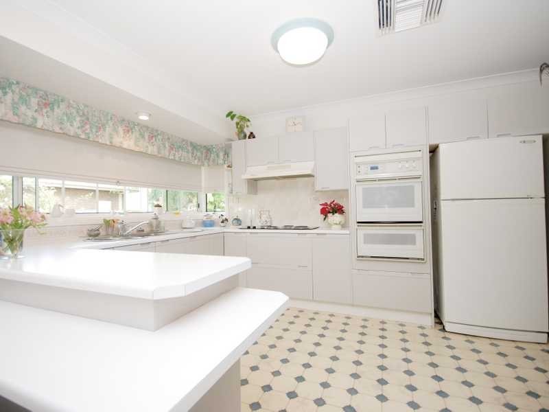 14 Darri Street, Glenfield Park NSW 2650