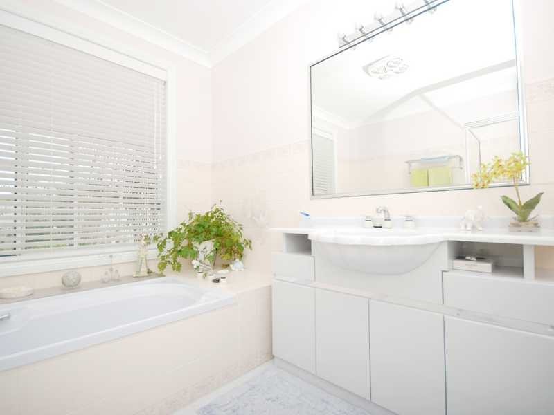 14 Darri Street, Glenfield Park NSW 2650