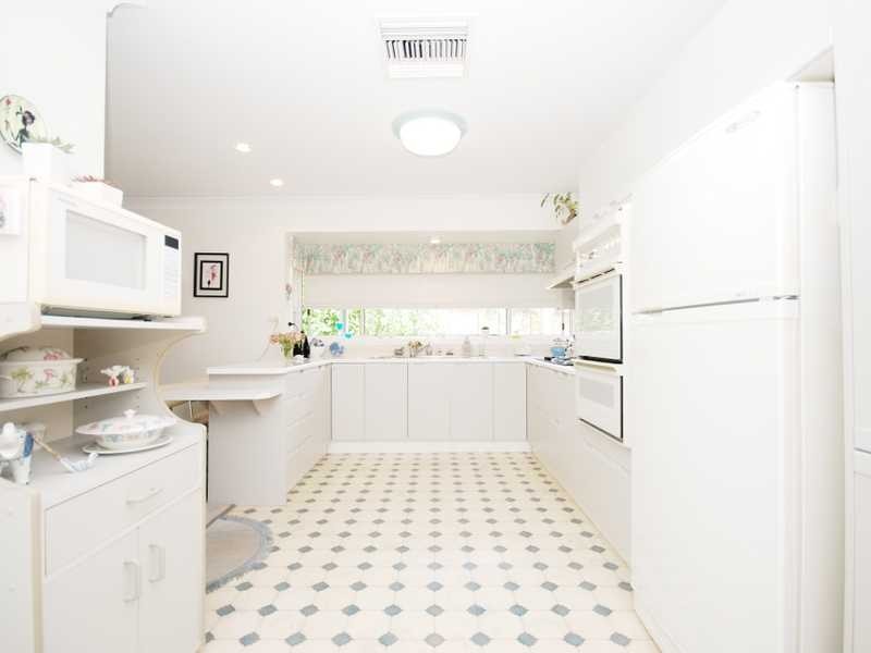 14 Darri Street, Glenfield Park NSW 2650