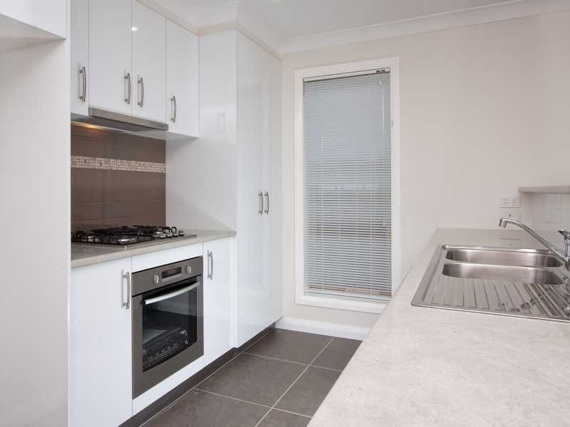 9B John Street, Kooringal NSW 2650