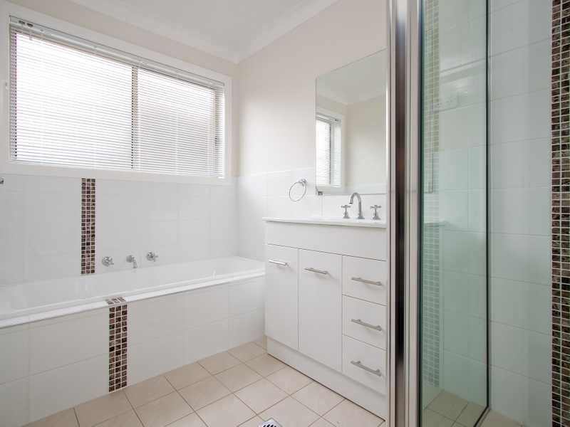 9B John Street, Kooringal NSW 2650