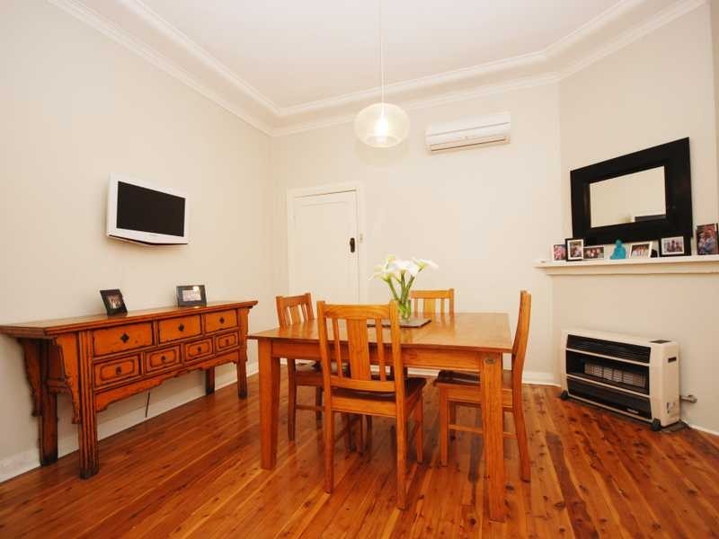 50 Garland Street, Turvey Park NSW 2650