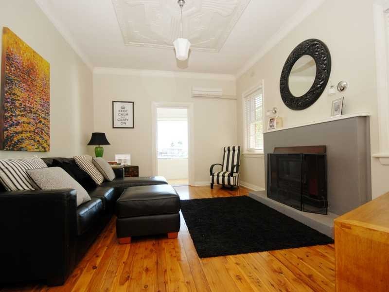 50 Garland Street, Turvey Park NSW 2650