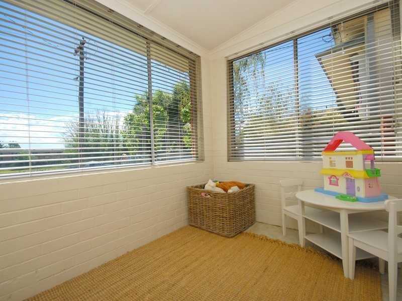 50 Garland Street, Turvey Park NSW 2650
