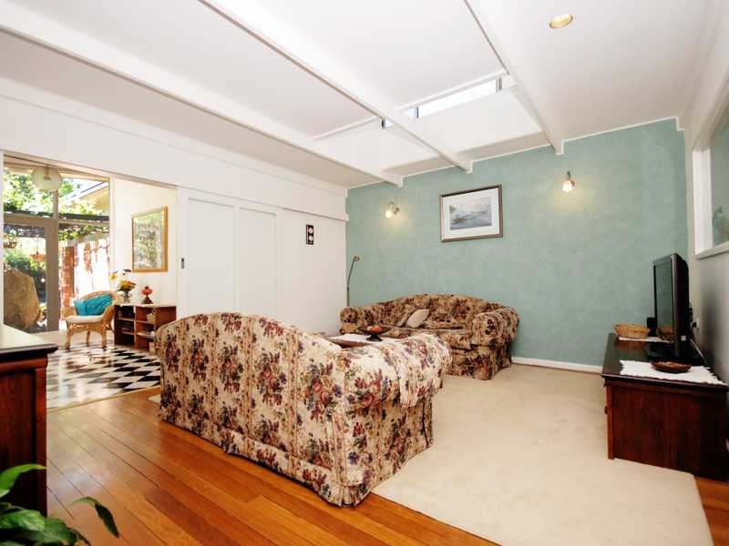 17 Colong Place, Kooringal NSW 2650