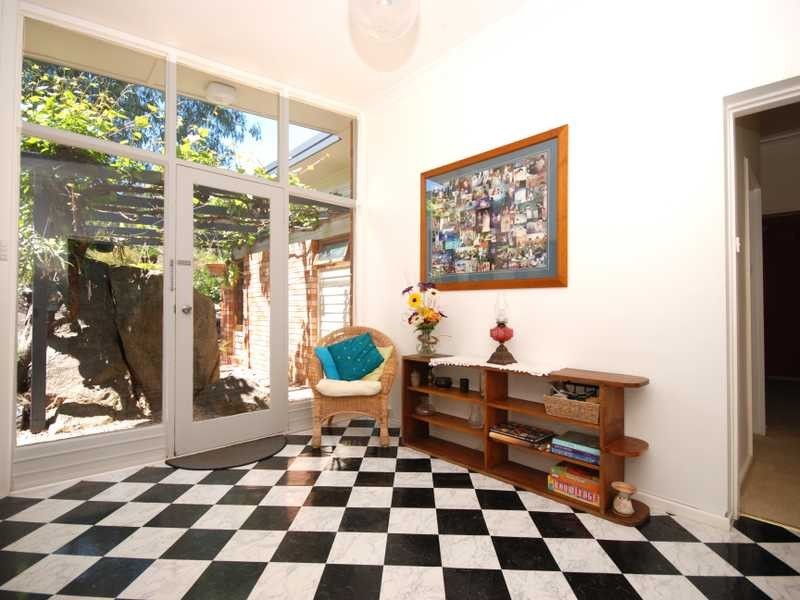 17 Colong Place, Kooringal NSW 2650