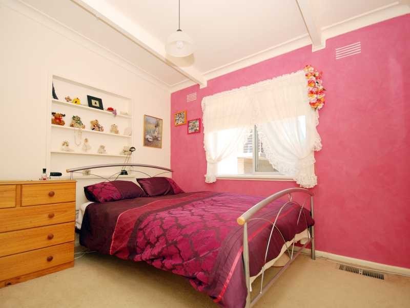 17 Colong Place, Kooringal NSW 2650
