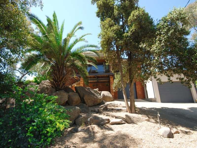 17 Colong Place, Kooringal NSW 2650