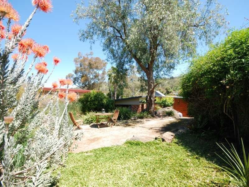 17 Colong Place, Kooringal NSW 2650