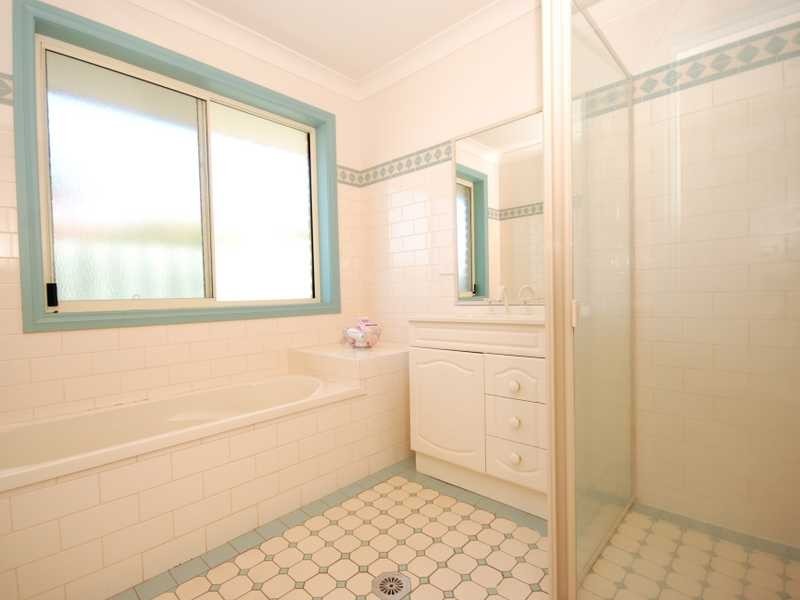 9 Malebo Place, Tatton NSW 2650