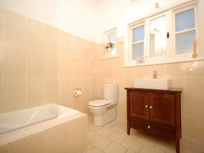 40 Wooden Street, Turvey Park NSW 2650