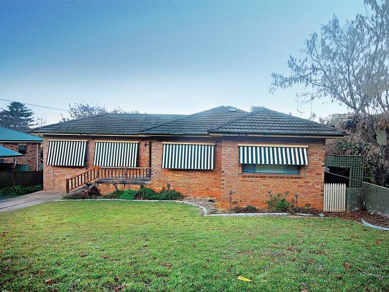 63 Warrawong Street, Kooringal NSW 2650