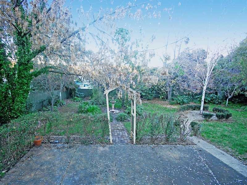 63 Warrawong Street, Kooringal NSW 2650