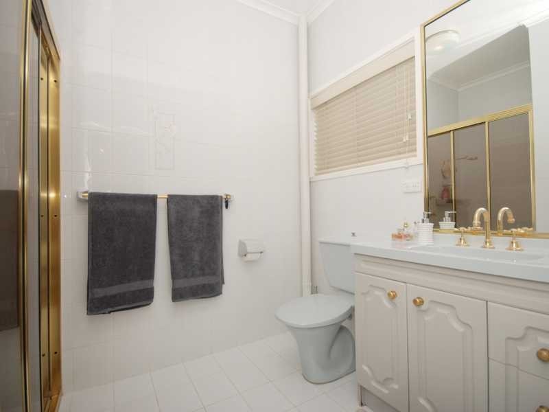 16 Panorama Street, Kooringal NSW 2650