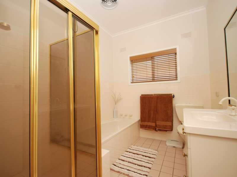 16 Panorama Street, Kooringal NSW 2650