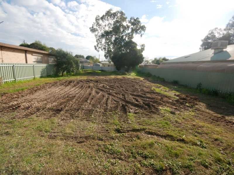 63 Gormly Avenue, Wagga Wagga NSW 2650