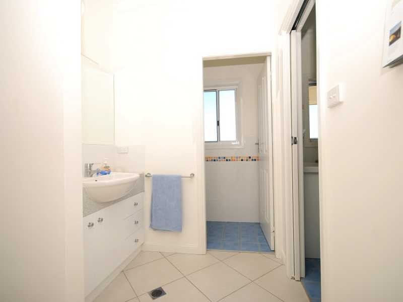 2 Wisteria Place, Springvale NSW 2650