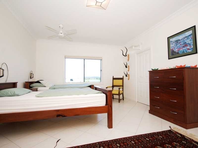 2 Wisteria Place, Springvale NSW 2650