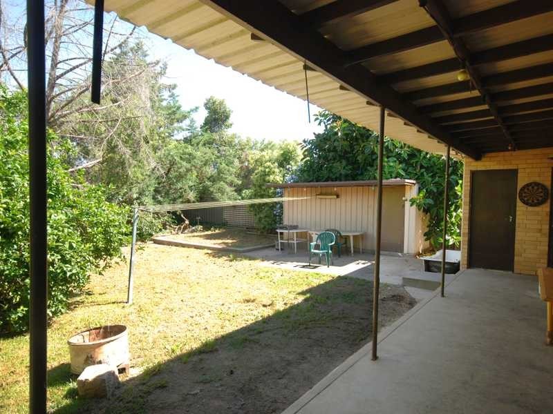 82 Fay Avenue, Kooringal NSW 2650