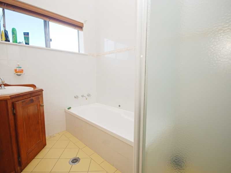 543 Kooringal Rd, Wagga Wagga NSW 2650